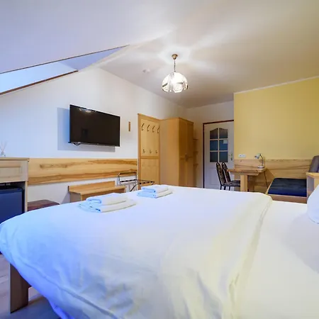 Markus 3* Frymburk